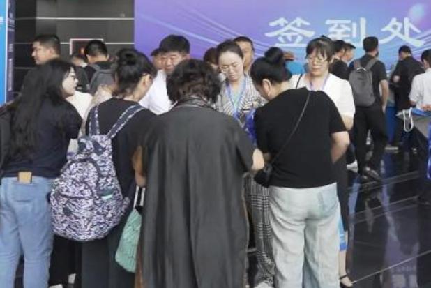 2025���й�(����������)����ʯ�ͺͻ�����ҵչ����