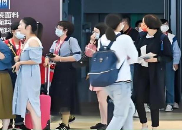 2025�й���֣�ݣ����ʷ�װ��֯���ϸ��ϼ���еչ����