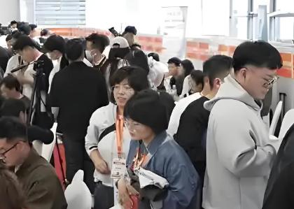 202518챱ʷװӦ