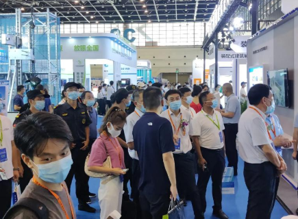 2025��16�����ڹ����������������������ӹ��豸չ����