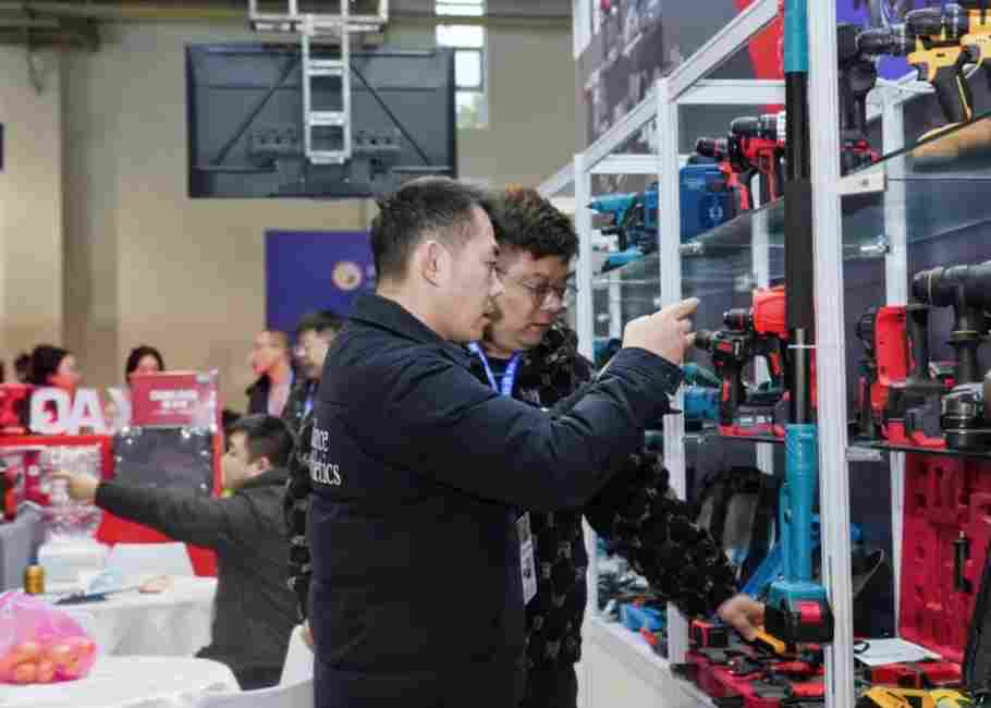 2026�й�(����������)����ʯ�ͺͻ�����ҵչ����