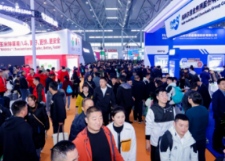 2025���13���й���·������������ͨ������