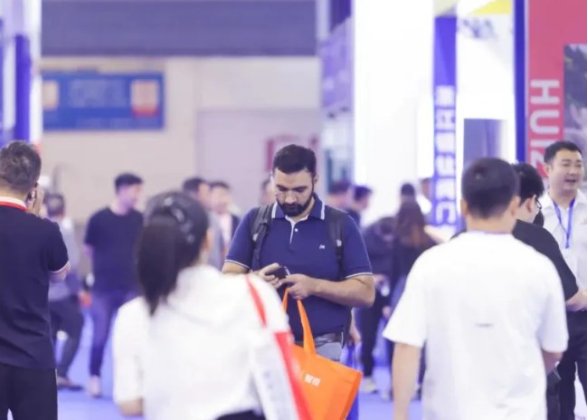 2025�й���ý�弼��չ