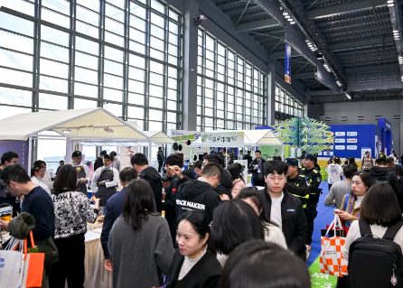 2025����ʮһ��ɶ����ɵ�·���ҵչ����