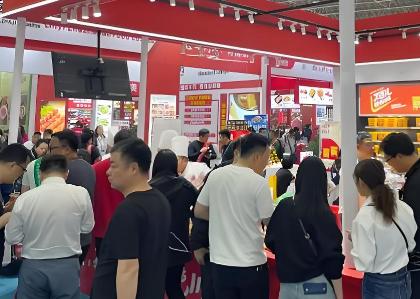 ��֮¡��2026��ʮ�Ľ��й��人ʳ�ĵ��̽�