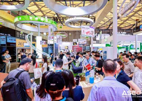 2026��ʮ�˽��Ϻ�����ʯ�ͻ�������װ��չ����